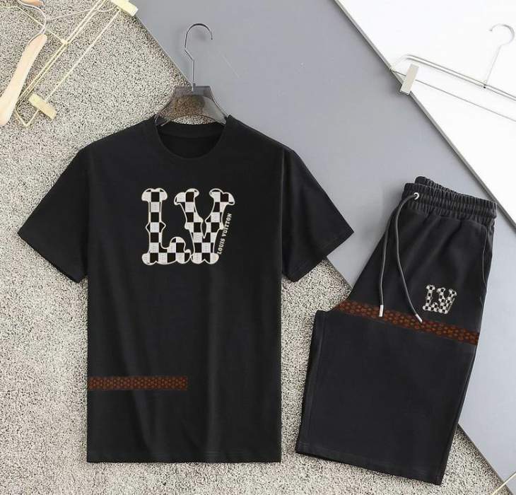 Picture of LV Shirt Pant Suits _SKULVM-5XL12yn40023521